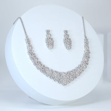 Cz Bridal V shaped Elegance Chocker Necklace Set , Long Bridal Jewelry, Bridal Necklace, Statement Necklace Cz Necklace Set.